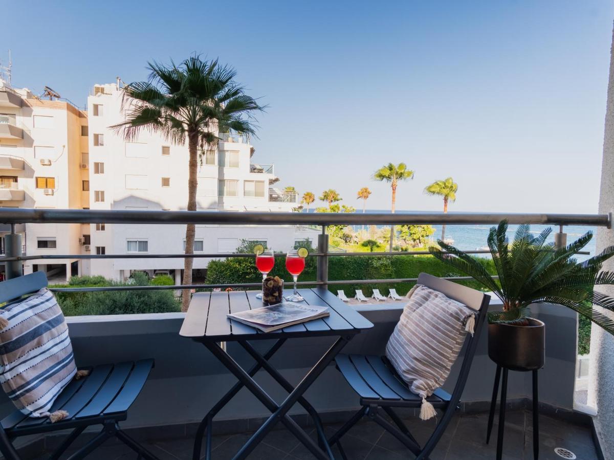 Sanders Ermitage On The Beach - Delightful 1-Bedroom Apartment With Sea View Lemesós Eksteriør bilde